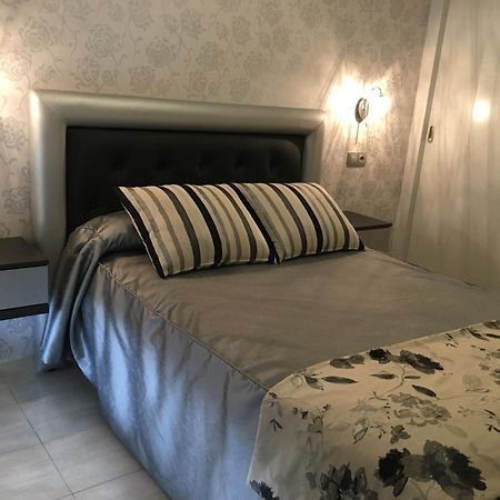Riaño Hostal Sainz מראה חיצוני תמונה