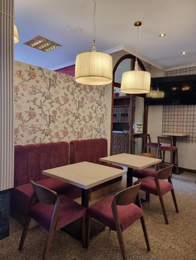 Riaño Hostal Sainz מראה חיצוני תמונה