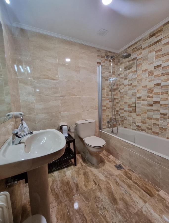 Riaño Hostal Sainz מראה חיצוני תמונה