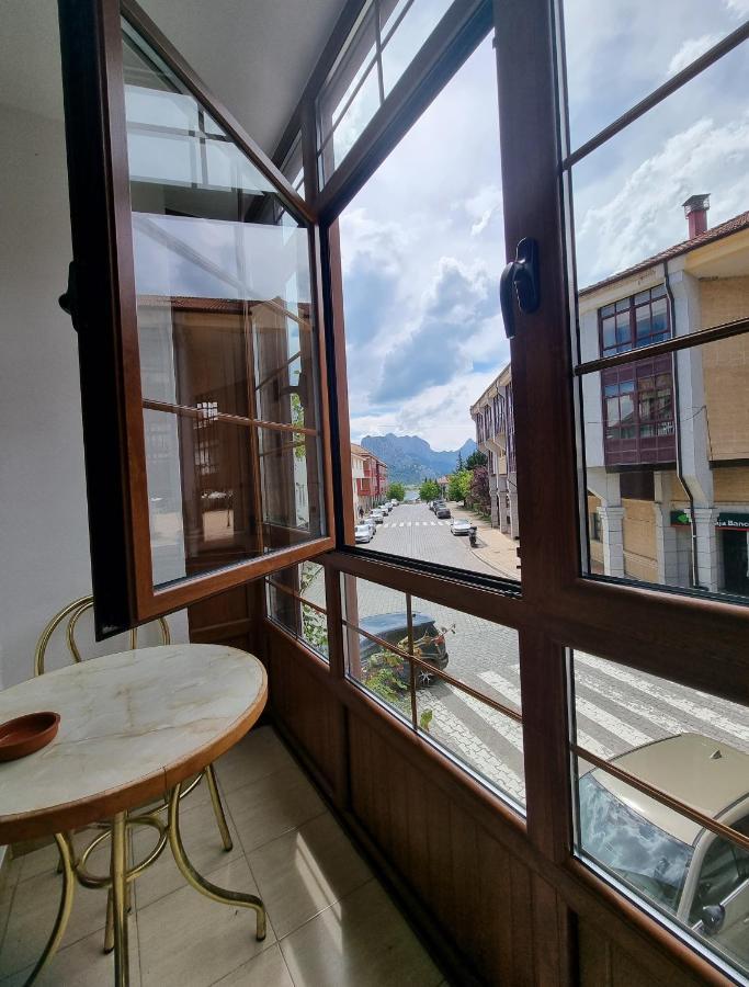Riaño Hostal Sainz מראה חיצוני תמונה