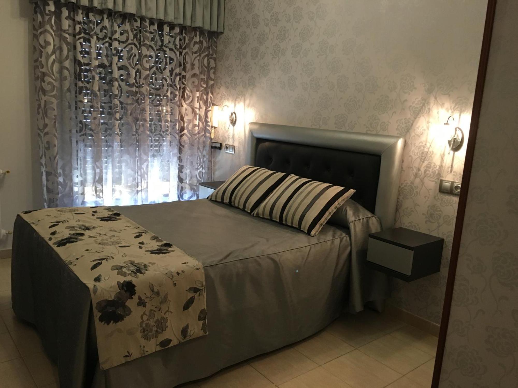 Riaño Hostal Sainz מראה חיצוני תמונה