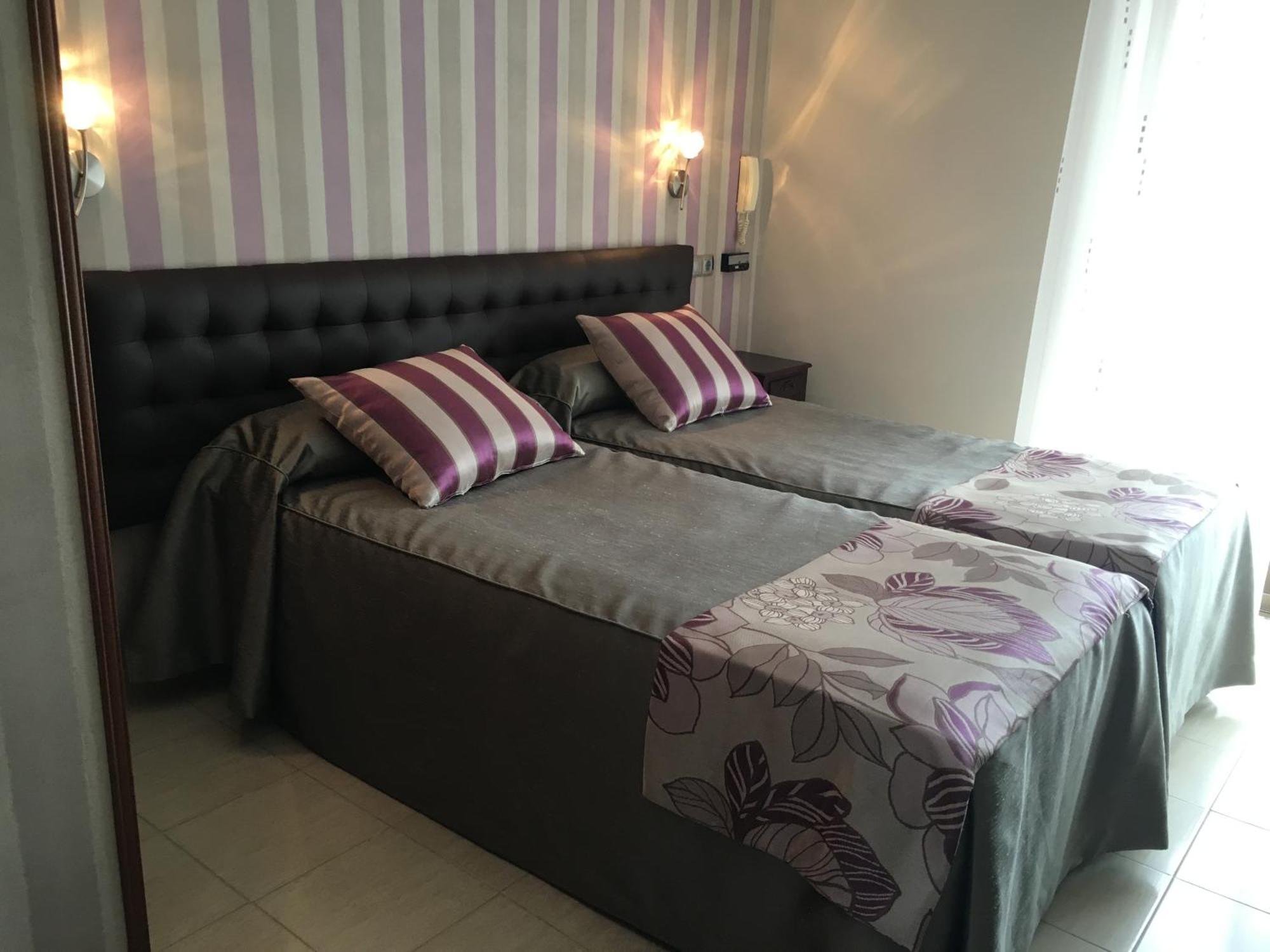 Riaño Hostal Sainz מראה חיצוני תמונה